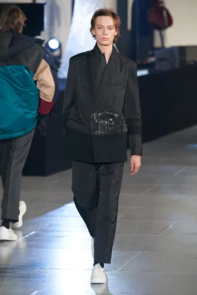 Look 33
